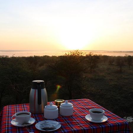 Osero Serengeti Luxury Tented Camp Banagi Luaran gambar